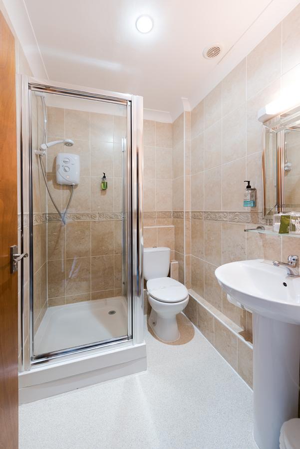 Downsview Hotel Ashford  Eksteriør billede
